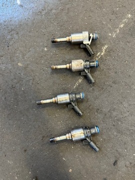 Audi a4 b8 1.8 tfsi інжектор 06f906036f фото №1