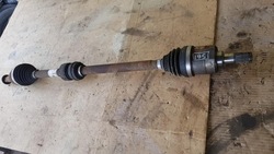 Піввісь праві перед 1.0 t-gdi i30 iii 49501-g4100 фото №1