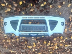 Бампер переднє колір 5b focus mk3 фото №1