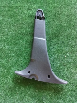 Dacia sandero захист стійка середнього ліва фото №1