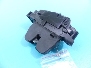Замок крышки зад 9660403880 peugeot 308 i фото №1