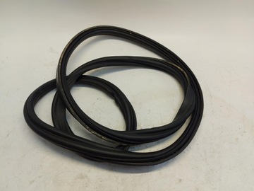 Bmw f40 m135 прокладка багажника фото №1