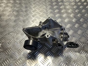 Лапи кронштейн генератора mercedes glc x253 2.2 cdi фото №1