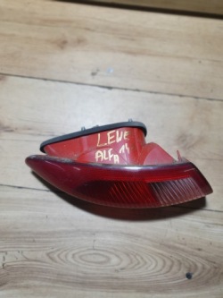 Alfa romeo 147 фара ліва зад фото №1