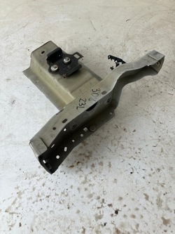 Четверть лонжерон крепление ремня передней левая #23 peugeot 308 t9 фото №1