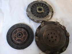 Hyundai santa fe 2.0crdi колесо маховики зчеплення 26 фото №1