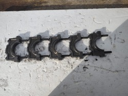 Опоры вала коленчатого 2.0d b47 7797928 фото №1