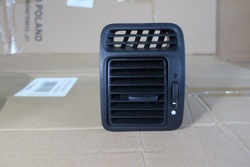 Honda cr-v ii решётка воздуховод панели правая 02-06 фото №1