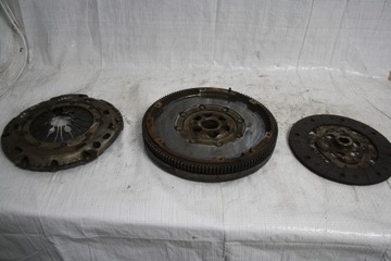 Зчеплення маховик з двома масами vw caddy 1.9 tdi фото №1