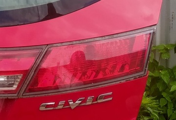 Лампа кришки багажника зад правий honda civic viii 06-11 hb 3d 5d хетчбек фото №1