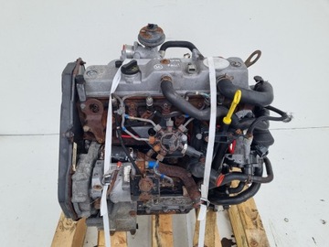 Двигатель комплект ford transit connect 1.8 tdci 90km hcpa фото №1