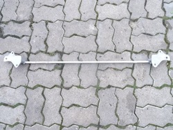 Audi a8 d2 99-02 распорка кронштейн 4d0805772e фото №1