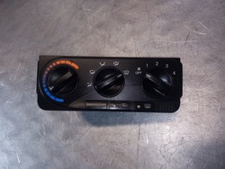 Панель керування повітропровід daewoo nubira 8d28e 1998r. фото №1