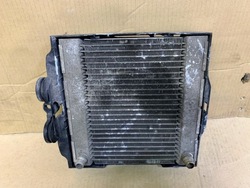 Bmw 5 f07 f10 f11 6 f12 f13 7 f01 f02 додатковий радіаторів води + рамка фото №1