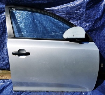 Kia ceed i 06-12 двері праві перед комплектні фото №1