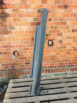 Mini cooper r56 праві поріг планка порогова права 7147915 фото №1