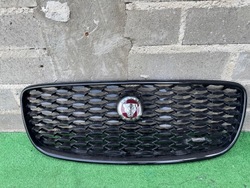 Jaguar f-pace x761 рестайлинг 20- бампер решётка радиатора решётка mk83-8a100-100 фото №1