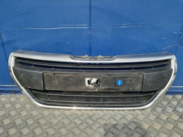 Решітка радіатора решітка бампера peugeot 208 12-19r фото №1