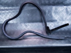 Прокладка двері ліва 5c3839479c vw beetle 5c cabrio фото №1