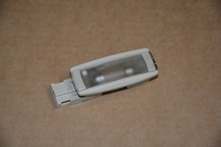 Лампа освещение кабины vw 1k0947109 95t фото №1