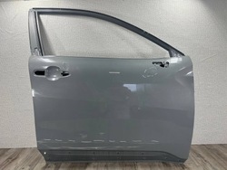 Toyota corolla cross 2020- двері права перед фото №1