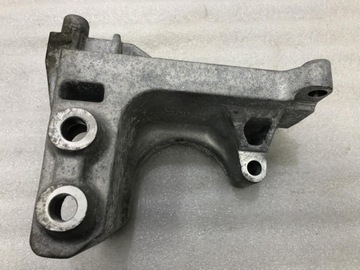 Лапи кронштейн jeep compass ii 68298627aa фото №1