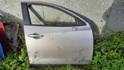 Mazda 2 dj 14-20 дверь правые перед фото №1