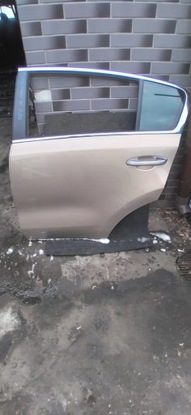 Kia sportage iv двері зад задні ліві колір c2s фото №1