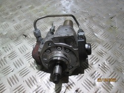 Насос вприскувальний opel astra j 1.6 cdti 55570040 фото №1