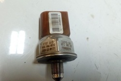 Датчик давления топлива audi a4 8k2, b8 03c906051c 3.0l бензин 2009 фото №1