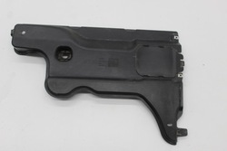 Vw arteon захист шасі права 3q0825102a фото №1