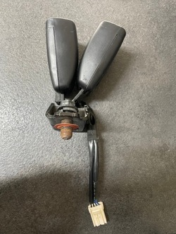 Застібка ременя зад подвійна kia ceed i рестайлінг 2009 фото №1