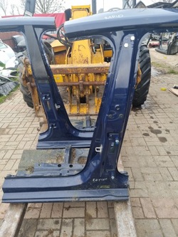 Стійка середній лівий skoda rapid 12- фото №1