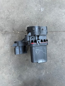 Bmw x5 g05 распределитель напряжения 9339834 фото №1