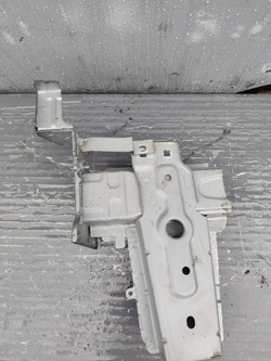 Dacia duster iii четверть лонжерон перед правая фото №1