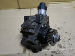 Насос впрыскивающий renault trafic ii 2.0 8200690744 фото №1