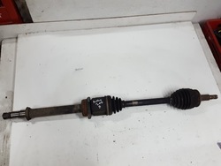 Toyota auris i 06-12 2.0 d4d піввісь права перед фото №1