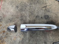 Ручка двері mazda 6 ii gh рестайлінг лівий зад хром фото №1