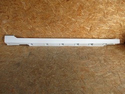 Планка порогова права vw passat b8 3g0 фото №1