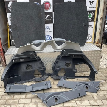 Toyota auris ii боковина оббивка багажника зад ліва права hb 5d комплект фото №1