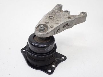 Лапи подушка кріплення двигуна 6q0199262af 6q0199185s vw fox 1.2i chf 10r фото №1