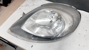 Лампа ліва перед opel vivaro trafic фото №1