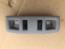 Лампа стеля mitsubishi space star рестайлінг 02-05 фото №1