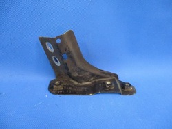 Volkswagen polo v 6r 2010 левая сторона крепление крыльев передней фото №1