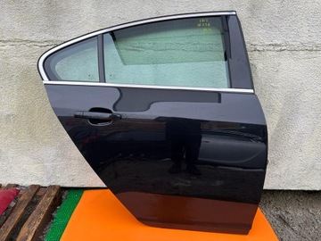 Opel insignia a рестайлінг z22c hb двері правий зад комплект фото №1