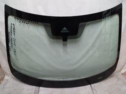 Скло передня nissan juke 2019- камера acustic фото №1