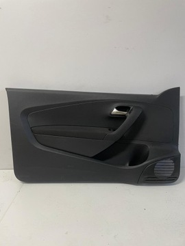 Оббивка двері ліва vw polo v 3d фото №1