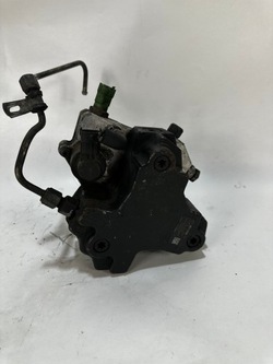 Volvo 2,4 d5 насос вприскувальний 0445010111 фото №1