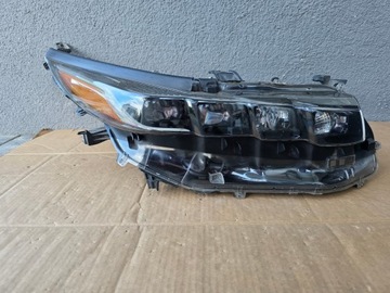 Лампа права toyota prius prime 2017- повний led фото №1