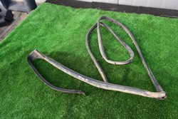 Прокладка кузов порога правая audi q7 4l фото №1